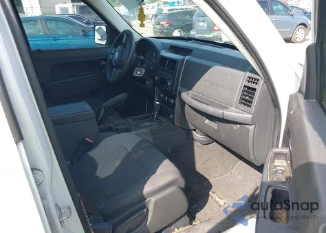 2011 Jeep Liberty Sport from USA, damaged, VIN 1J4PP2GK4BW526462